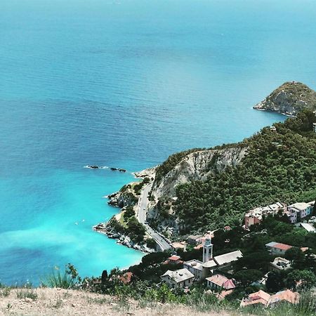 Villa Gio - Terrazza Nel Blu Bergeggi Eksteriør bilde