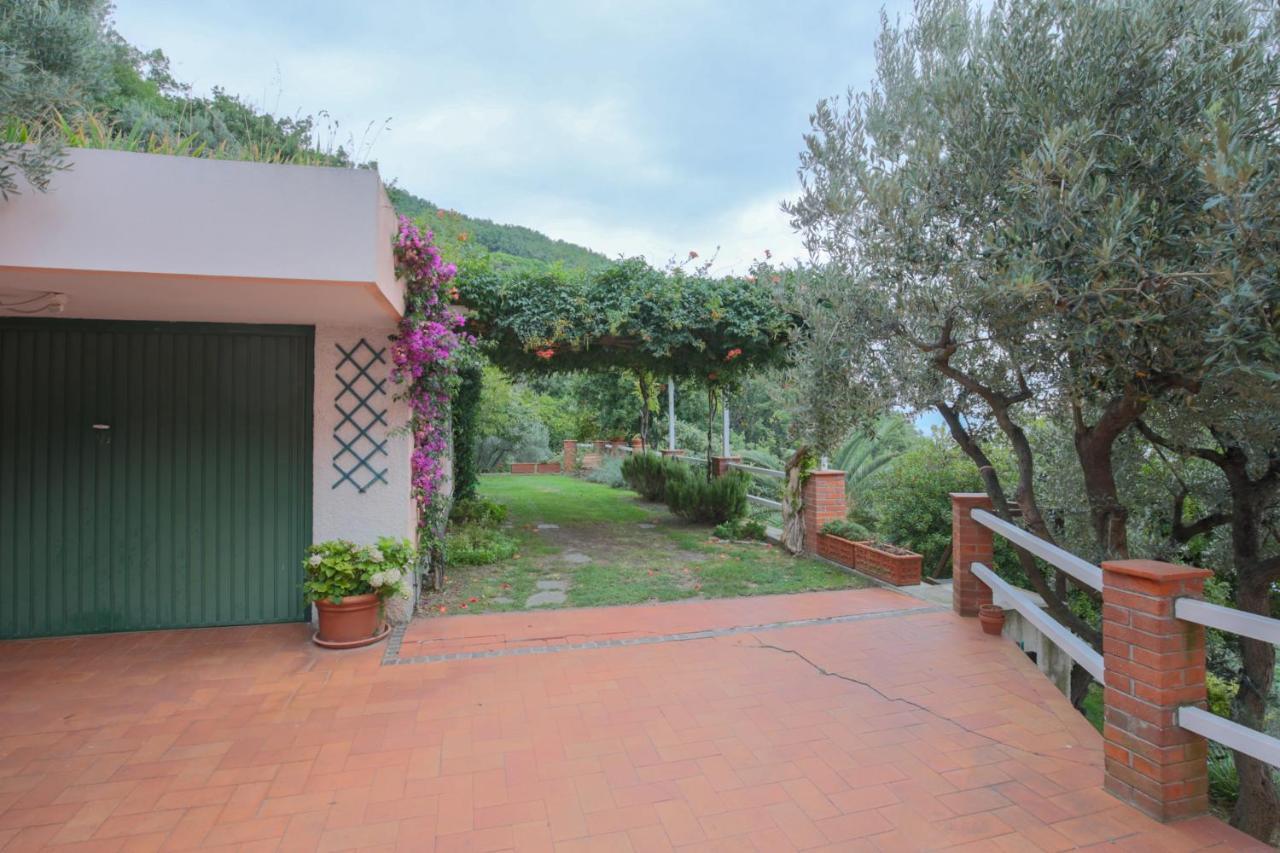 Villa Gio - Terrazza Nel Blu Bergeggi Eksteriør bilde