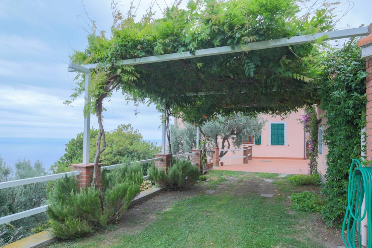 Villa Gio - Terrazza Nel Blu Bergeggi Eksteriør bilde