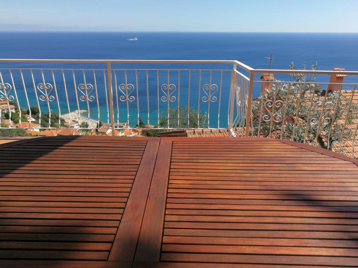 Villa Gio - Terrazza Nel Blu Bergeggi Eksteriør bilde